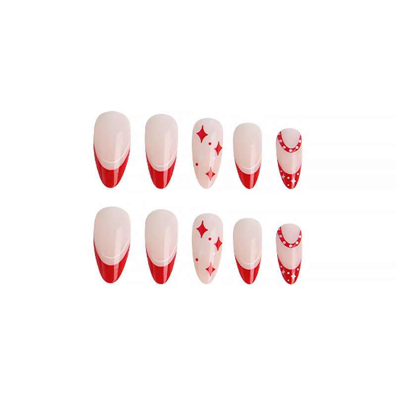 Kunstvolle Nagelspitzen mit Herz-Design Brehn