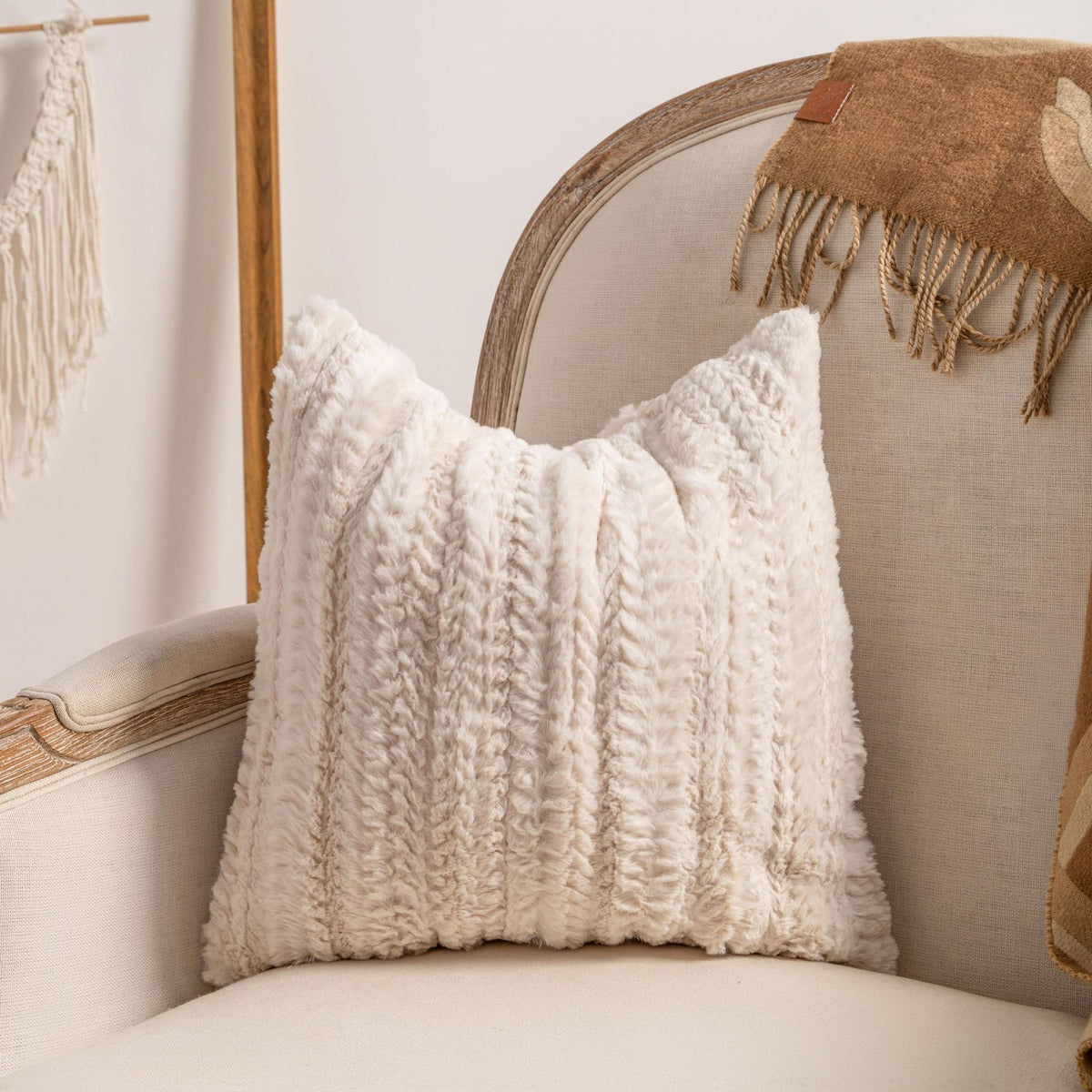 Bohemian Loop-Tufted Lendenkissenbezug mit geschwungener Applikationstextur