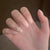 Elegante Press-On-Nagelkunst mit Kreuzdesign Brehn
