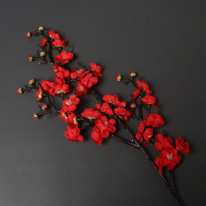 Dekorative Blumen für die Innendekoration