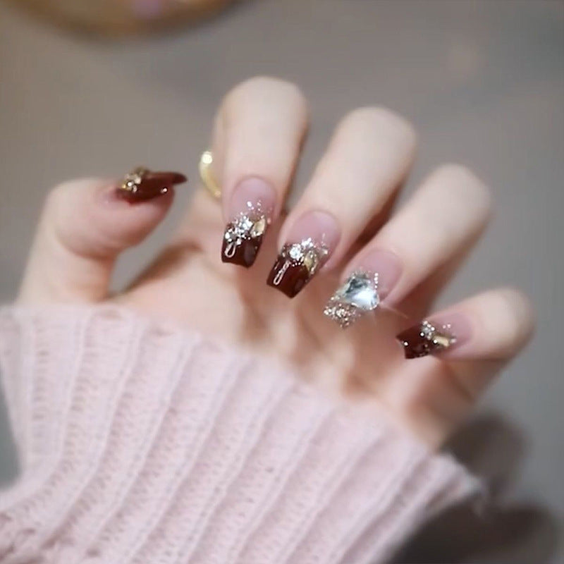 Dekoratives Press-On Nagelkunst-Set Brehn