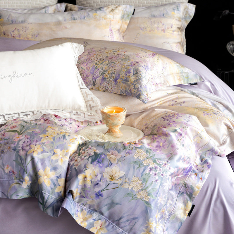 Seidenglänzende Satin-Bettwäschegarnitur mit aquarelliertem Wiesenblumen-Print und verdecktem Reißverschluss