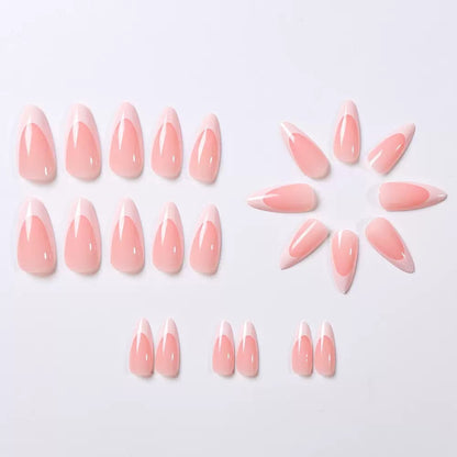 Kunstnagelset mit elegantem französischen Design und Gloss Effekt Brehn