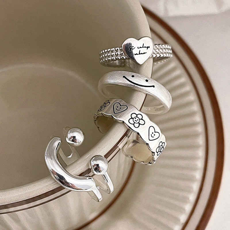 Verstellbarer Silberner Blumenmuster Ring Brehn