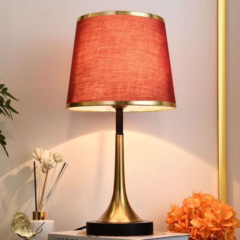 Zeitgenössische dekorative Tischlampe