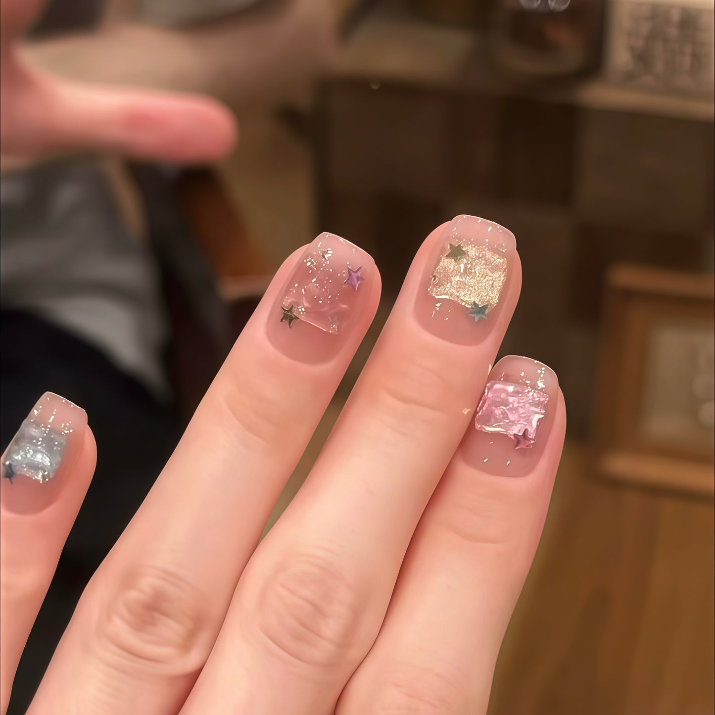 Kunstnägel Im Innovativen Glitzerdesign Brehn