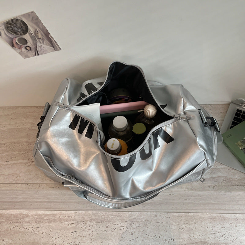 Sportliche Reisetasche Mit Wasserabweisendem Obermaterial Und Umfangreicher Innenorganisation Brehn