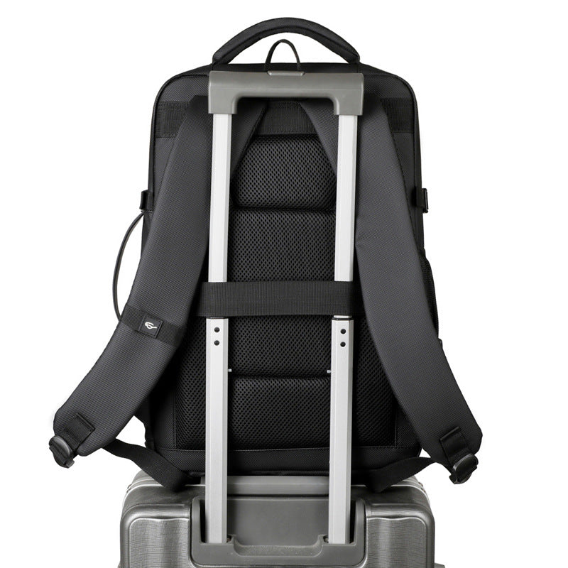 Multi-Funktions-Reiserucksack mit Technikfach Brehn