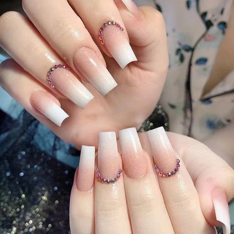 Premium Elegante Ombre Nagelverlängerungen Brehn
