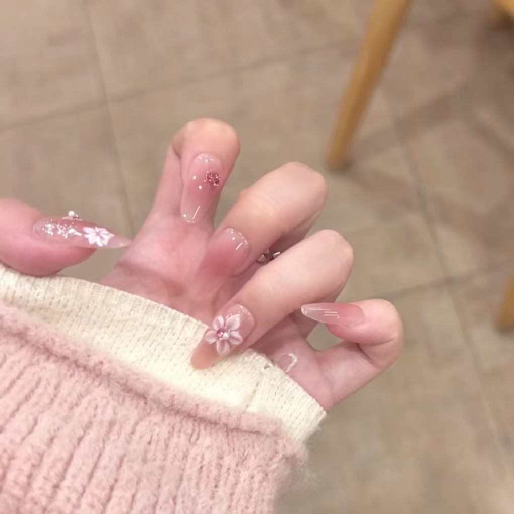 Blumenverzierte Lange Stiletto-Nagelverlängerungen