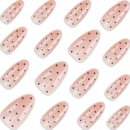 Elegantes Press-On-Nagelset mit stilvollem Punktdesign Brehn