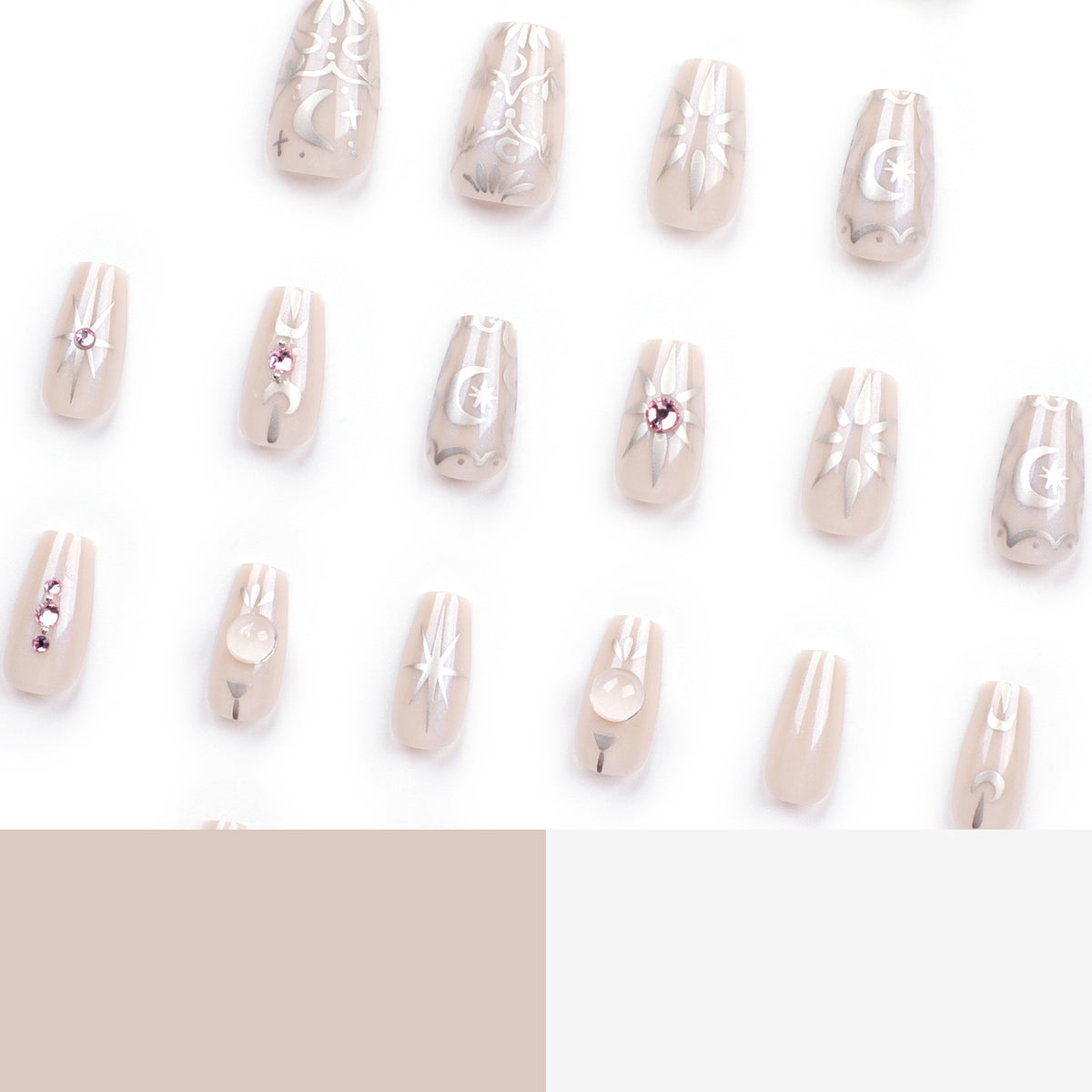 Künstliche Nagelkunst mit eleganten Strass- und Glitzereffekten Brehn