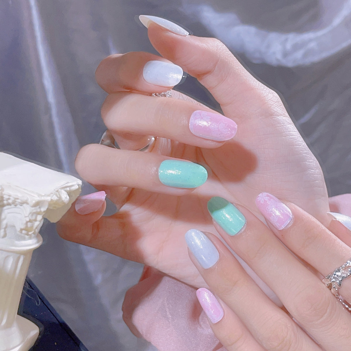 Floral Design Press-On Nail Set