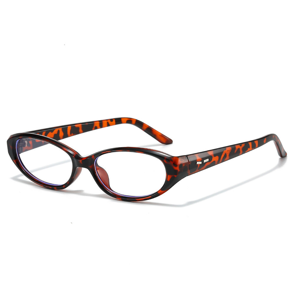 Schlanke retro-inspirierte ovale Sonnenbrille Brehn