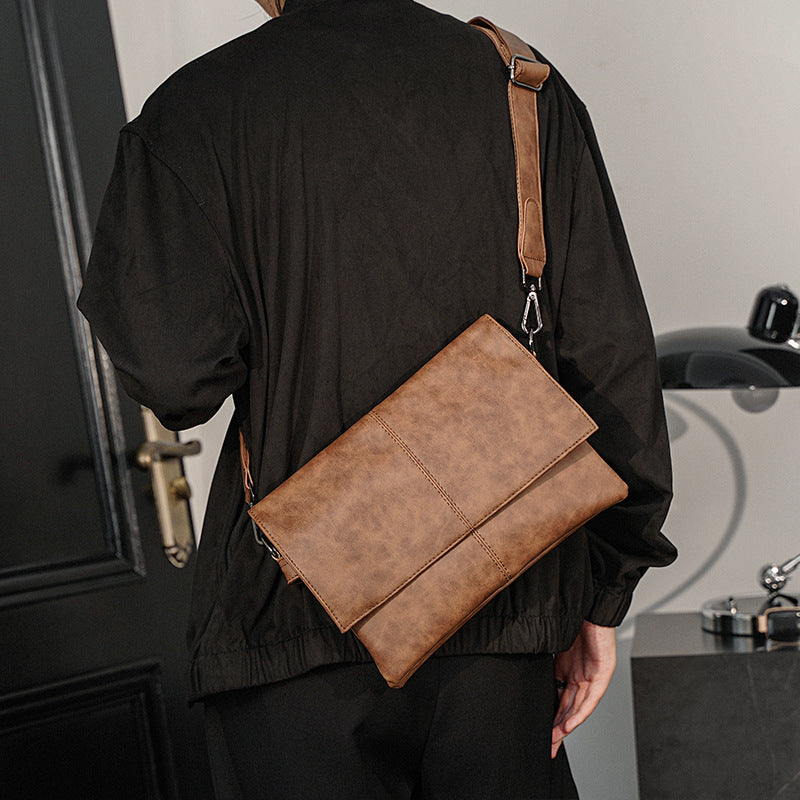 Elegante Clutch Im Modernen Design Brehn
