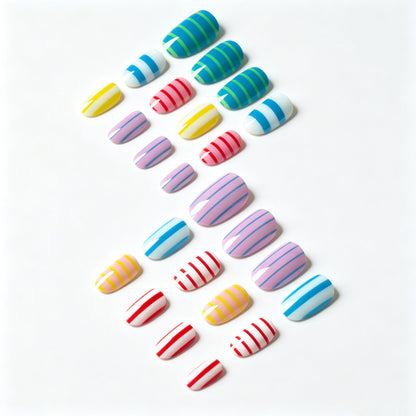Gestreiftes Nagelkunst Design Kit