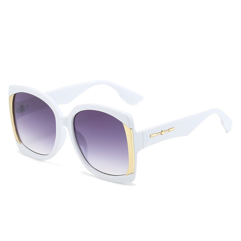 Übergroße Schildpatt-Sonnenbrille mit goldenen Akzenten Brehn