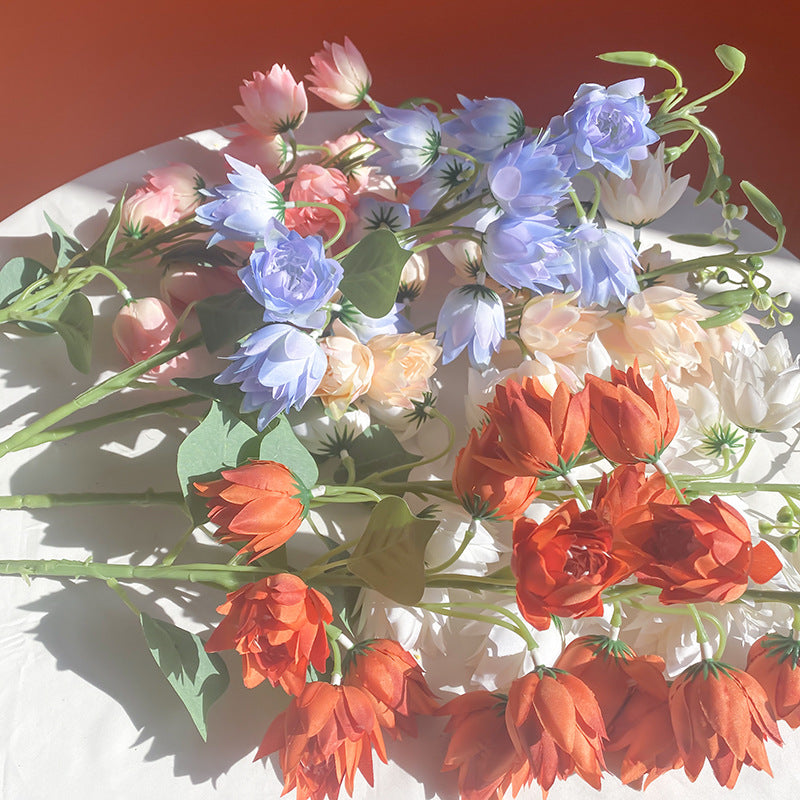 Lebensechte Blumenstamm-Anordnung