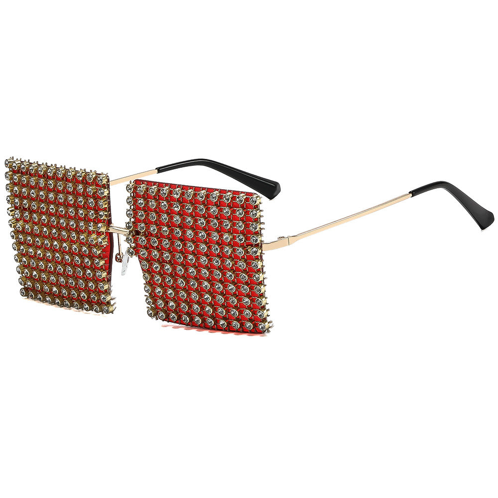 Damen Sonnenbrille mit funkelndem Kristallrahmen und auffälligem Strukturdesign Brehn