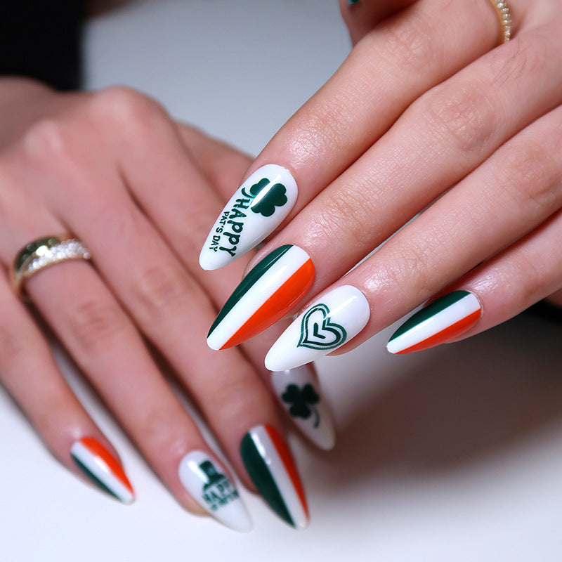 Trendige Nagelkunst im Irland-Stil Brehn