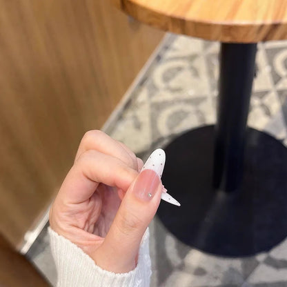 Elegante Stiletto-Nagelspitzen