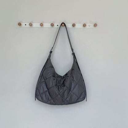Gepolsterte Stepp-Schultertasche