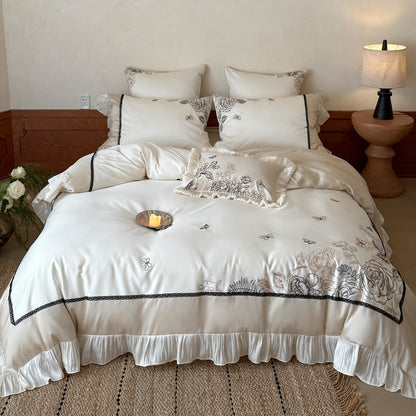 Seidiger Satin Floral Bestickte Rüschengestell Bettbezug Ensemble mit Plissierter Bettrock