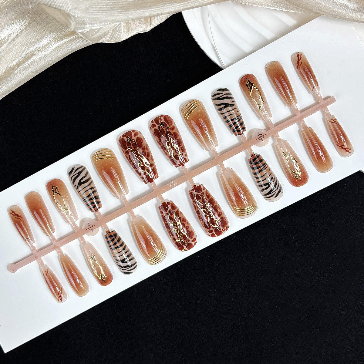 All-in-One Press-On Nail Kit Brehn