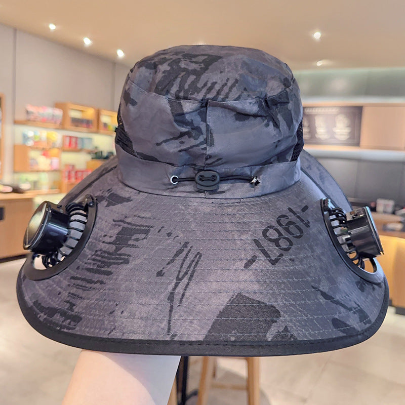 Atmungsaktiver Sonnenhut mit zwei integrierten Mini-Ventilatoren, breiter Krempe und verstellbarem Kinnriemen Brehn