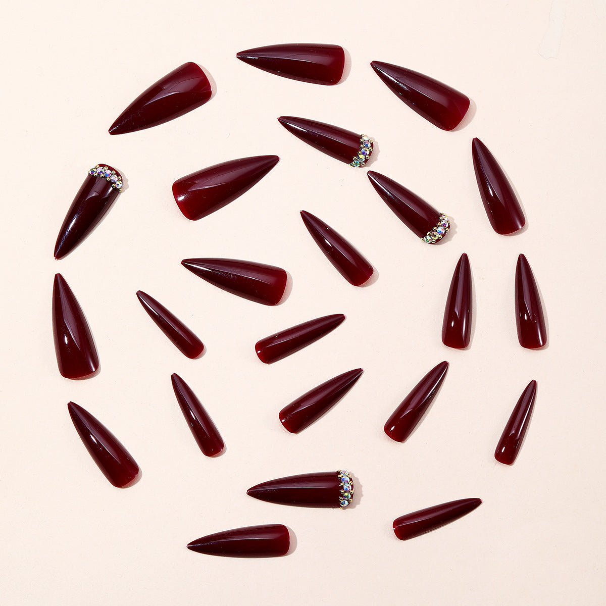 Elegante Stiletto-Nagelkunstverlängerungen mit Glitzerakzenten Brehn