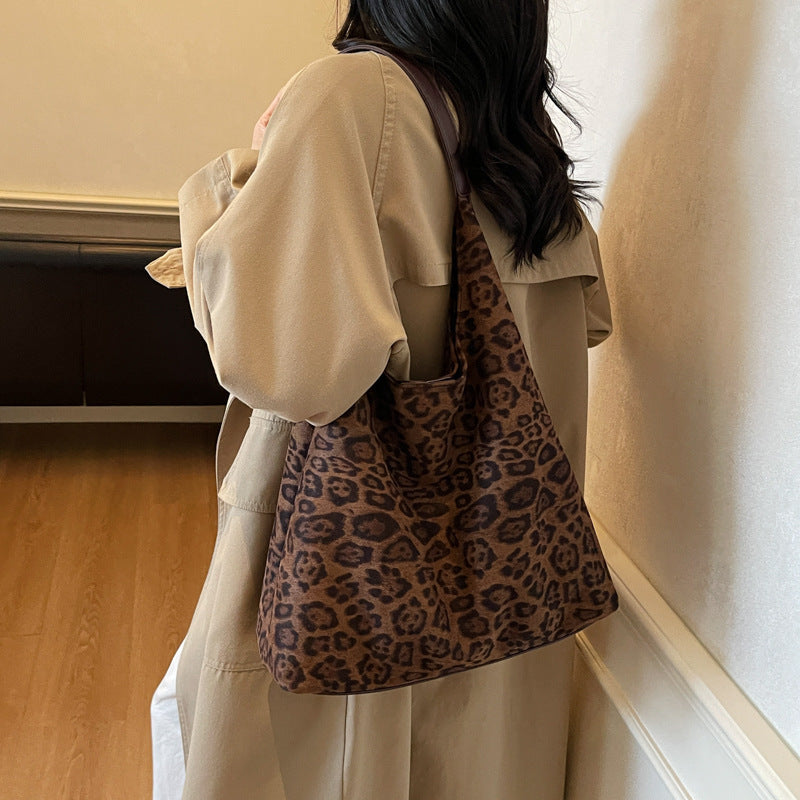 Wildleder Leopardprint Hobo Tasche Brehn