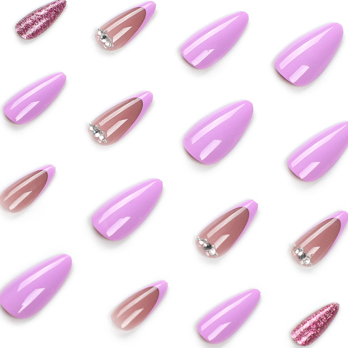 Kunstvolle Nagelkunst mit Glitzer- und Ombre-Effekten Brehn