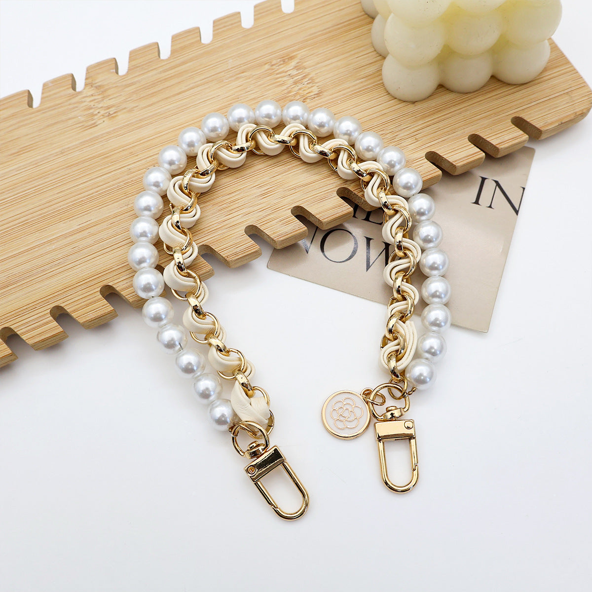 Chic Perlenkette Brillenhalter Brehn