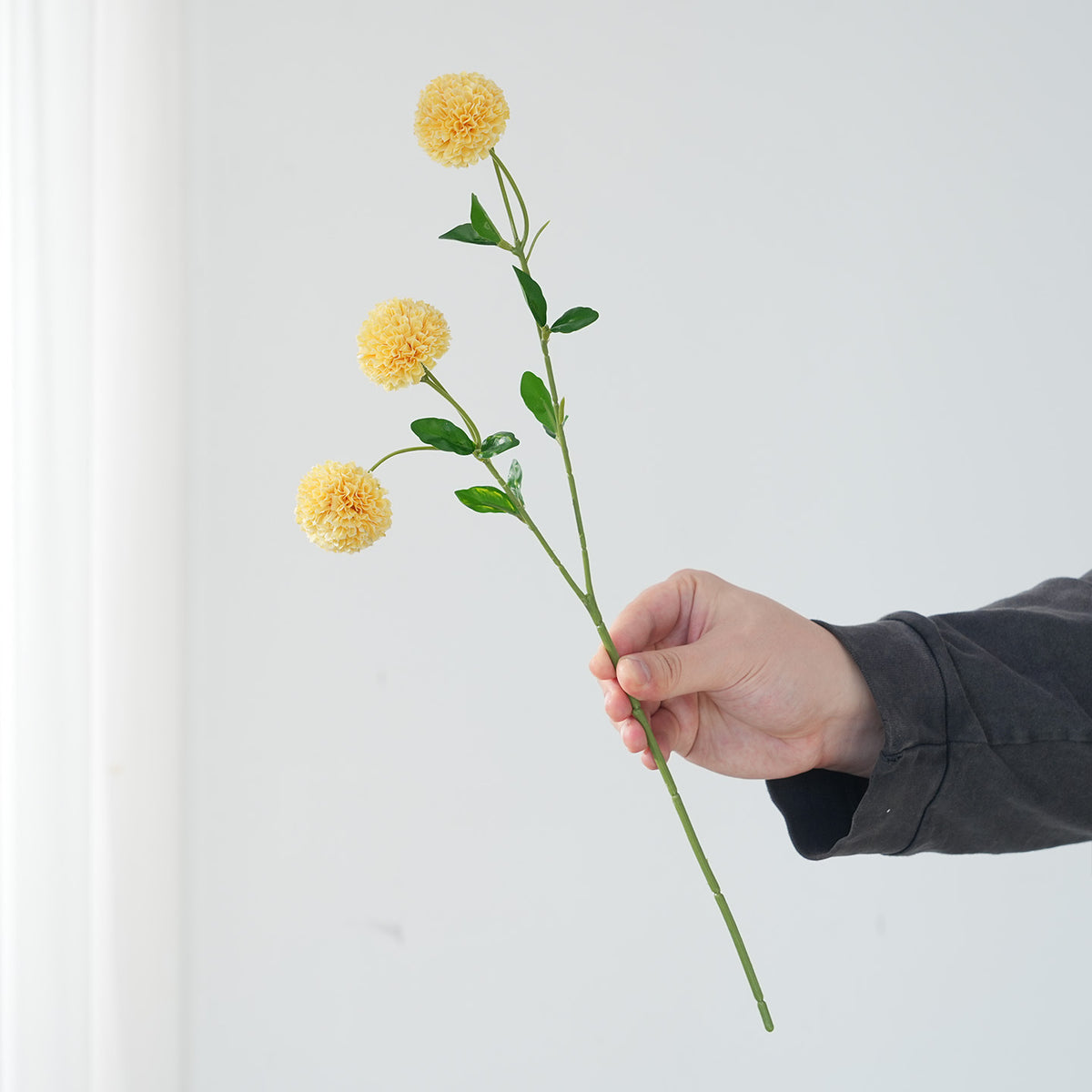Dekorativer Kunstblumenstiel