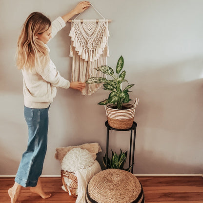 Elegante Makramee Wanddekoration im Boho-Stil
