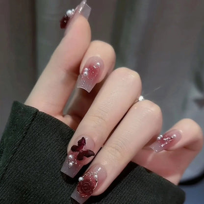 Glamouröse Stiletto Press-On Nägel mit Kristallakzenten Brehn