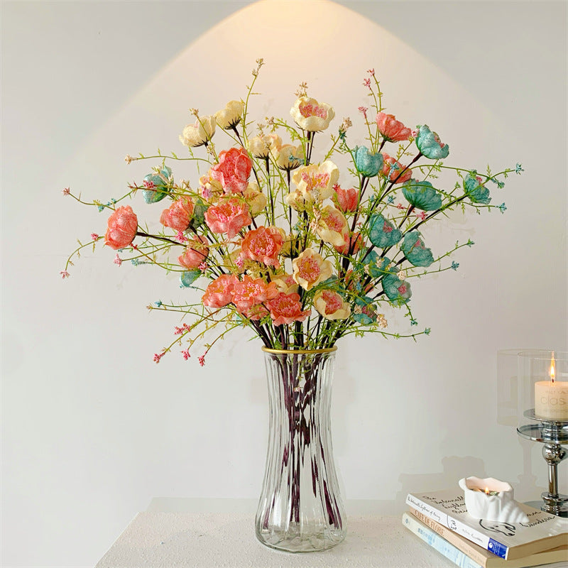 Dekorativer Blumenstrauß