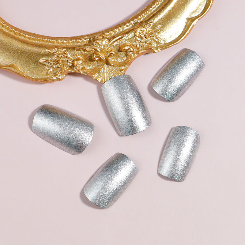 Schimmerndes Metallic Press-On Nagelset Brehn