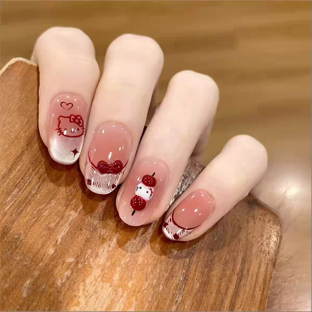 Verspielte Charakter Press-On Nagelkunst Brehn