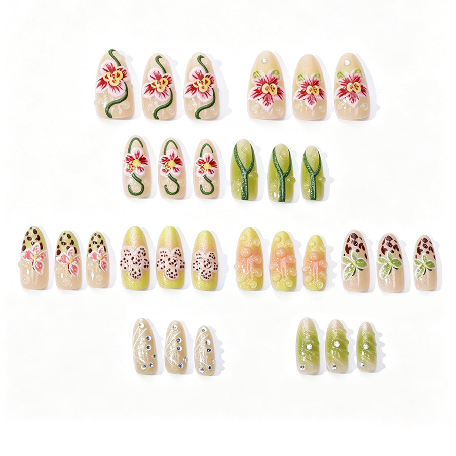 Dekoratives Floral 3D Nagelkunst Set Brehn