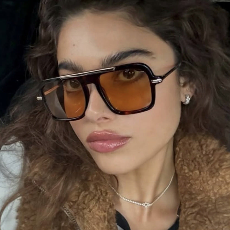 Damen quadratische Sonnenbrille mit luxuriösem Metallrahmen und robusten Gläsern Brehn