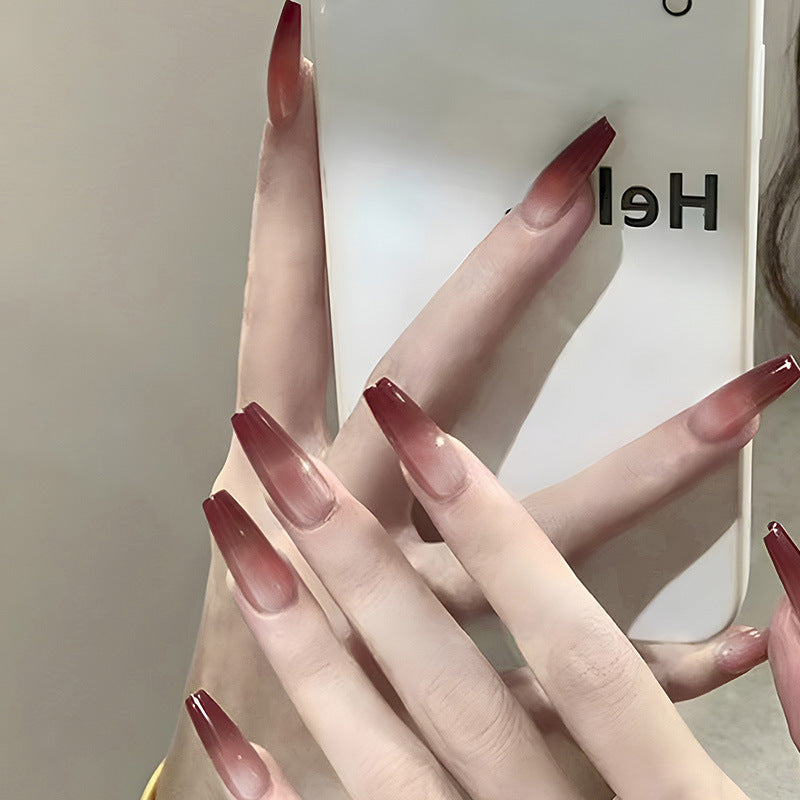 Elegante glitzernde Acrylnagelerweiterungen Brehn