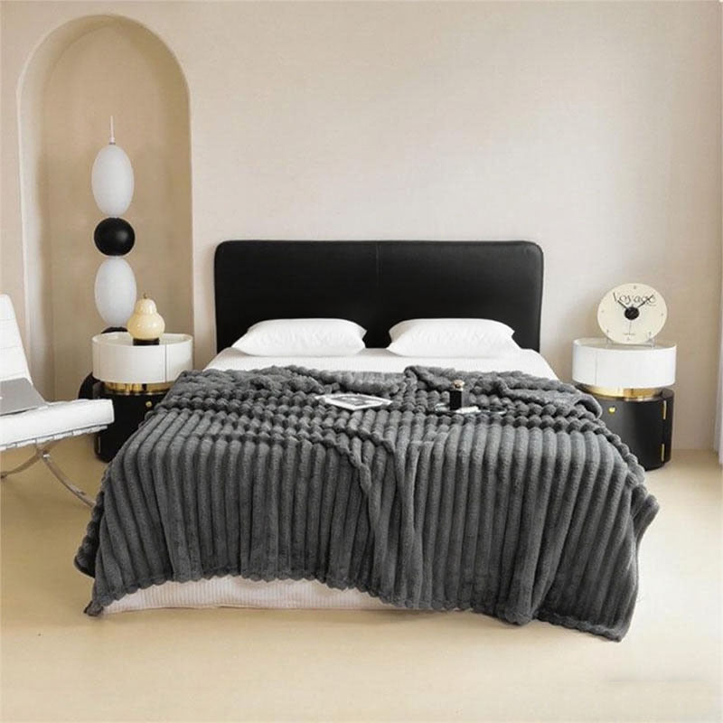 Damen Plüsch Tagesdecke mit strukturiertem Design Brehn