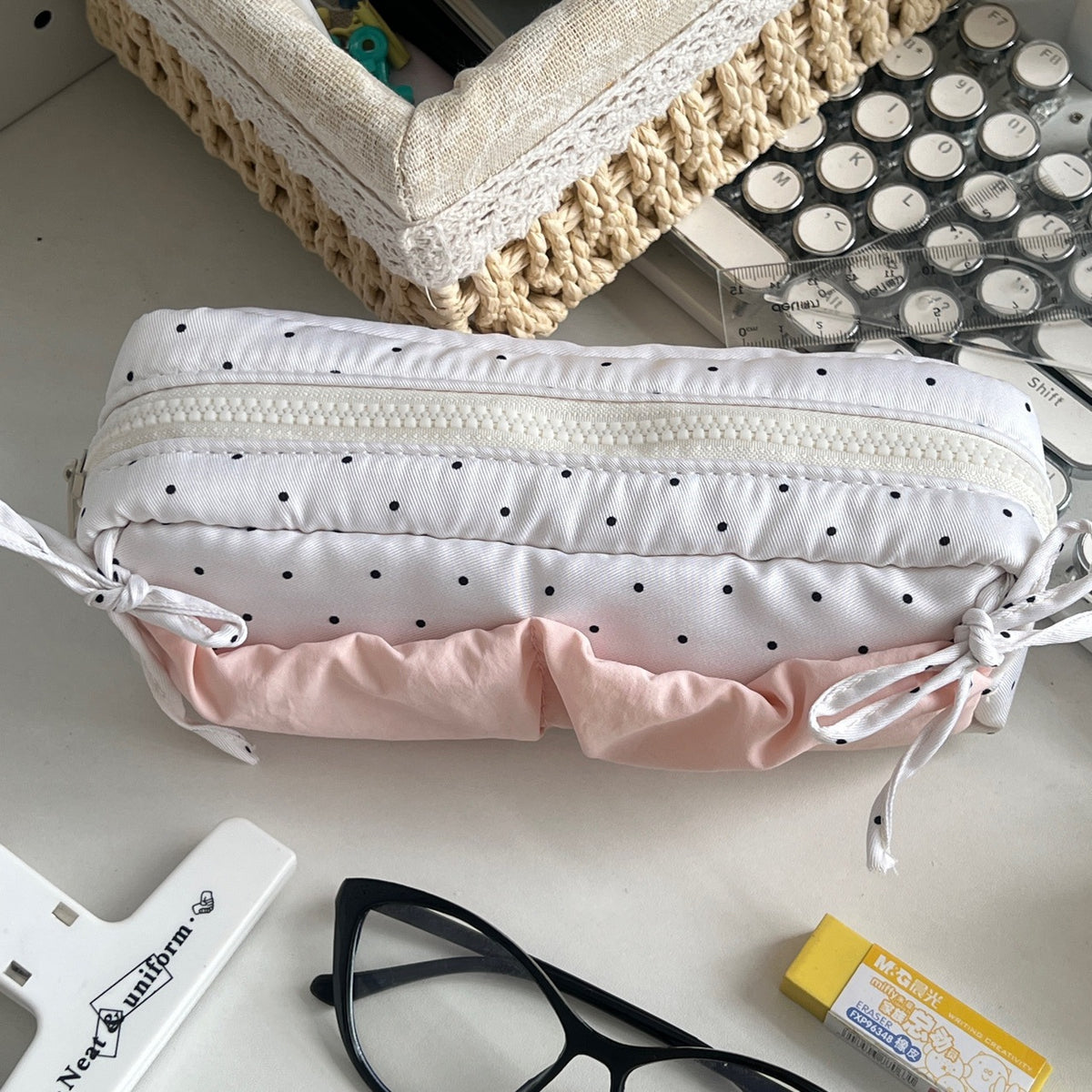 Stilvoller gepunkteter Bleistift-Organizer