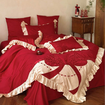 Premium Satin-Bettgarnitur mit Volant-Rüsche und applizierter Schleifen-Stickerei Brehn