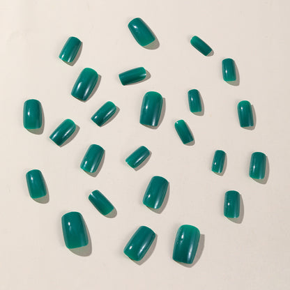 Glänzende Nagelkunst Verlängerungen Brehn