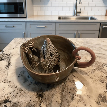 Dekorative Keramiktasse Brehn