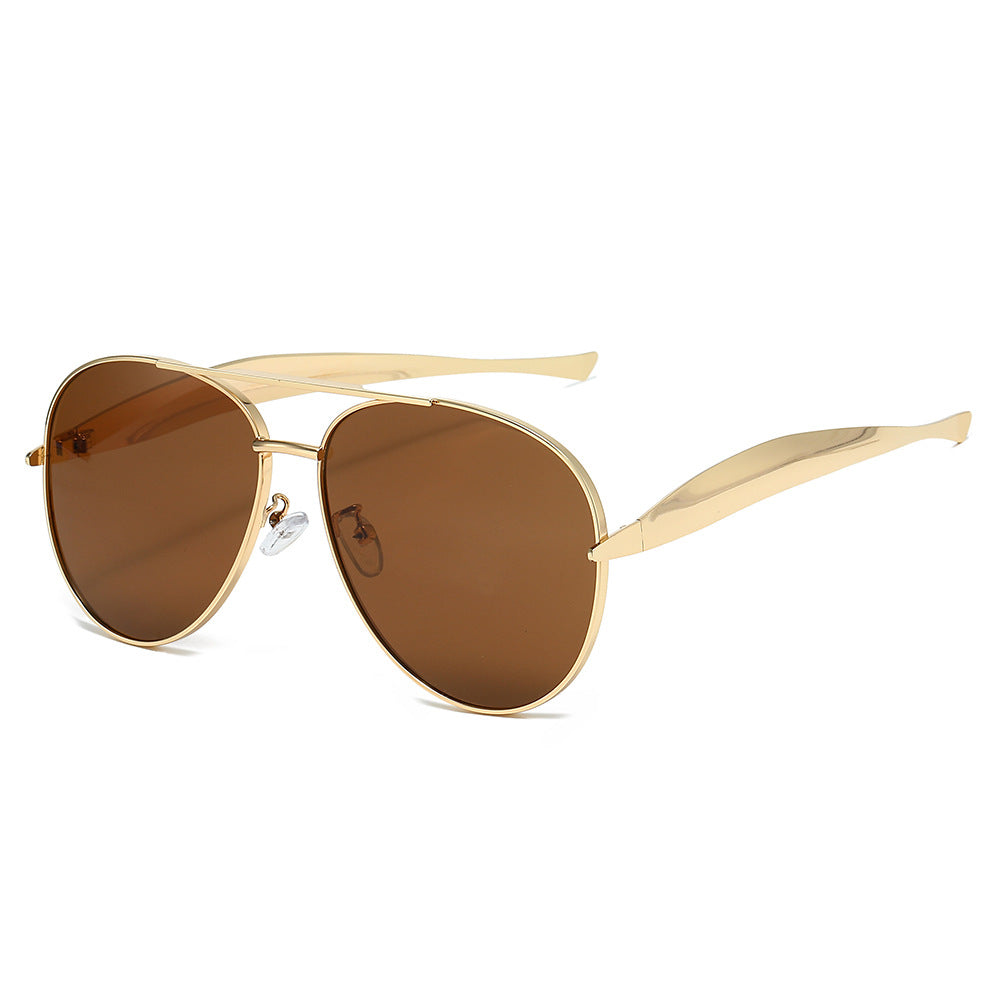 Chic Aviator Sonnenbrillen mit stilvollen Metallakzenten Brehn