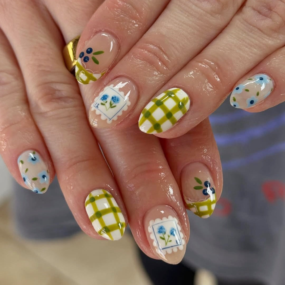 Künstliches Nageldesign Brehn