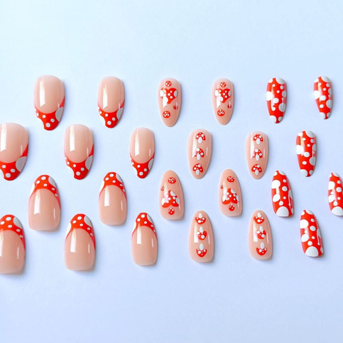 Verspieltes Pilz-Themen-Nagelkunst-Kit